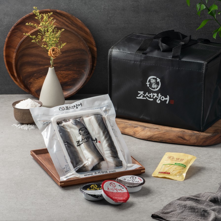 조선장어 국산 자포니카 민물장어 생물 1kg 손질 후 650g 내외